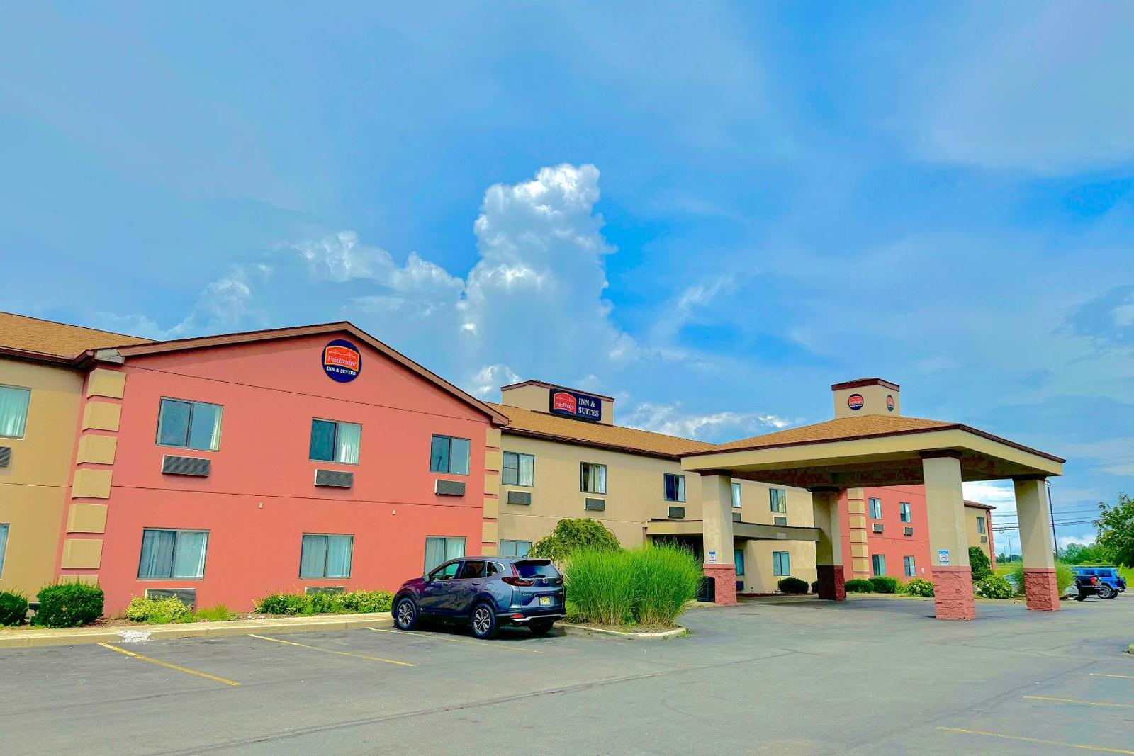 FairBridge Inn & Suites Batavia-Darien Amusement Park