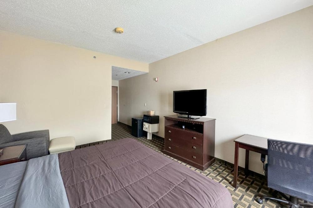 FairBridge Inn & Suites Batavia-Darien Amusement Park