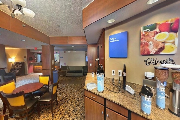 FairBridge Inn & Suites Batavia-Darien Amusement Park image 4